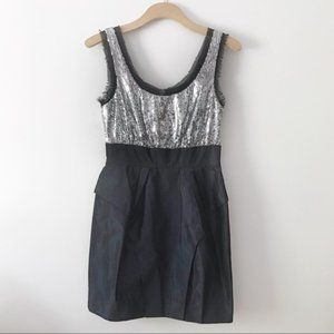 BCBGeneration Sequin Raw Edge Fringe Cocktail Mini Dress Silver Navy Blue Size 2